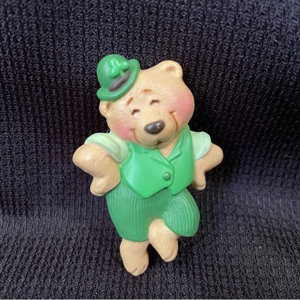 Vintage Hallmark Lapel Pin
St. Patrick's Day Pin
Irish Dancing Bear 
circa 1980s